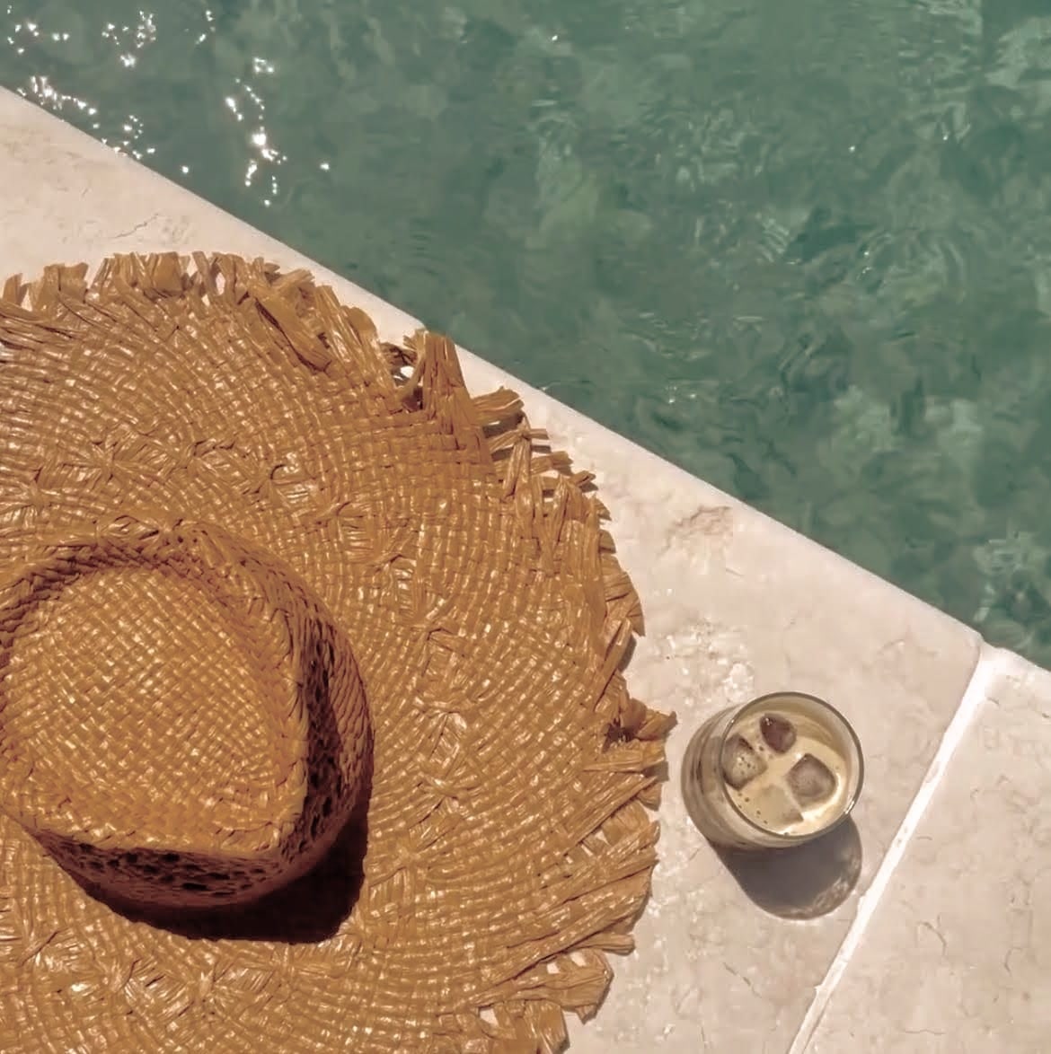 Light & Shadow: 14:00 at the South Pool