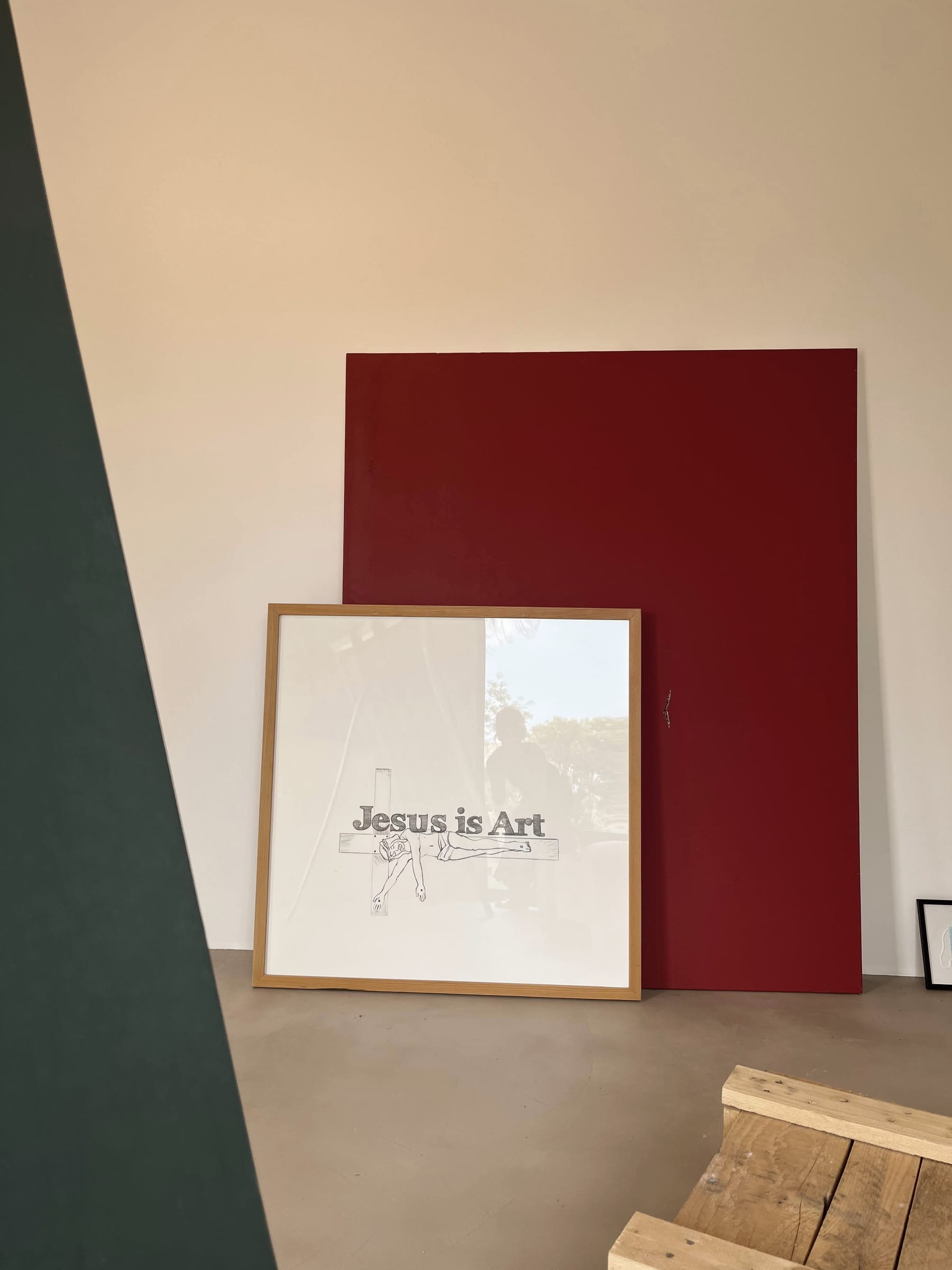 Mediterranean landscape and contemporary sculpture at Toile Blanche