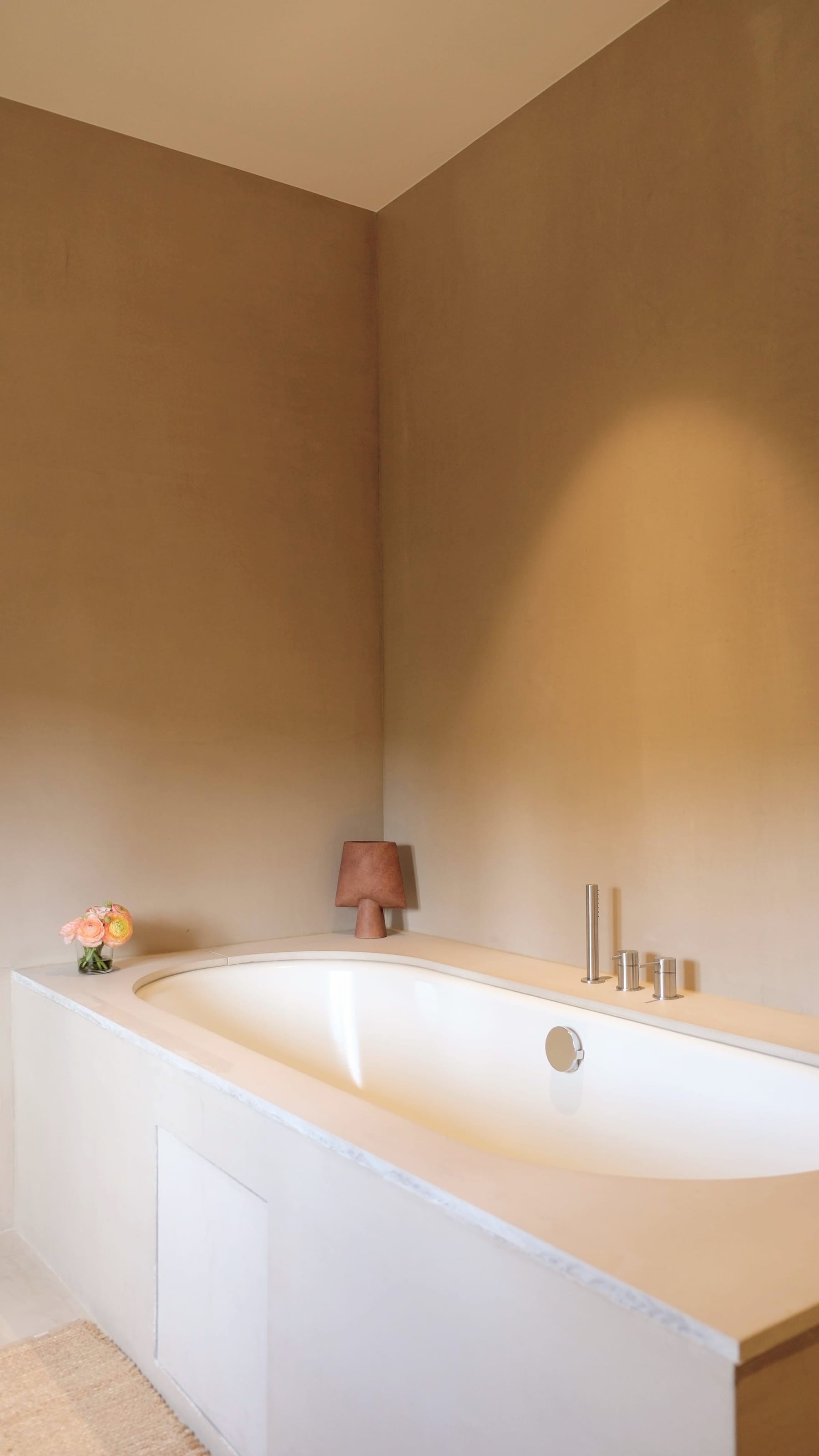 Suite de l' Artiste, view 2