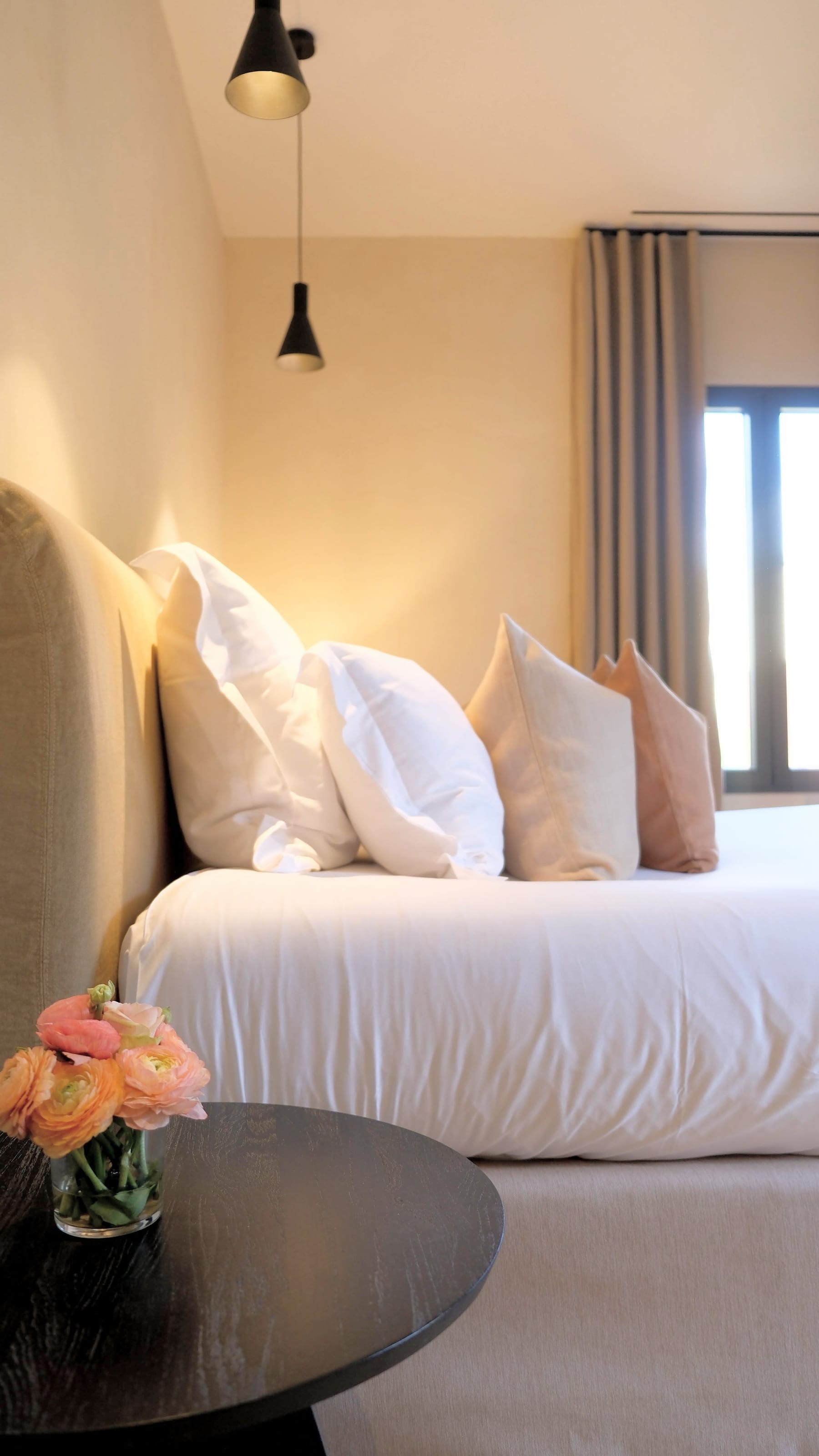 Suite de l' Artiste, view 1